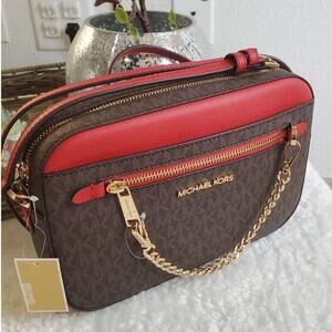 New 🎀 Michael Kors Crossbody Purse Only